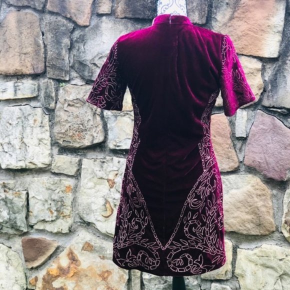 Chelsea & Violet XS Berry Embroidery Dress NWT - Picture 5 of 7